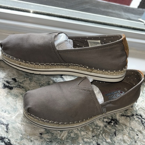 BOBS from Skechers Shoes - Skechers BOBS Memory Foam Tan Shoes Size 9